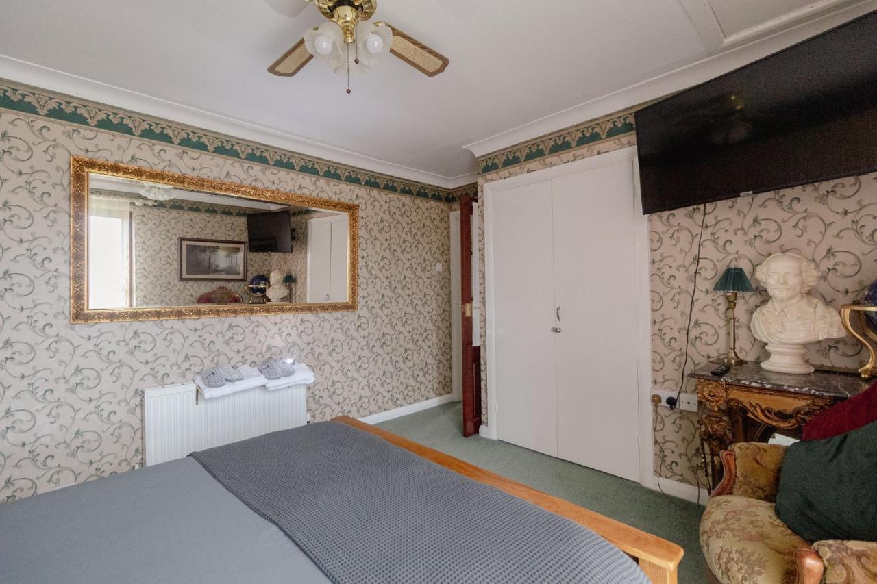 Villa Palm Bay'S Luxury Bungalow - Self Check In & Parking à Margate Extérieur photo